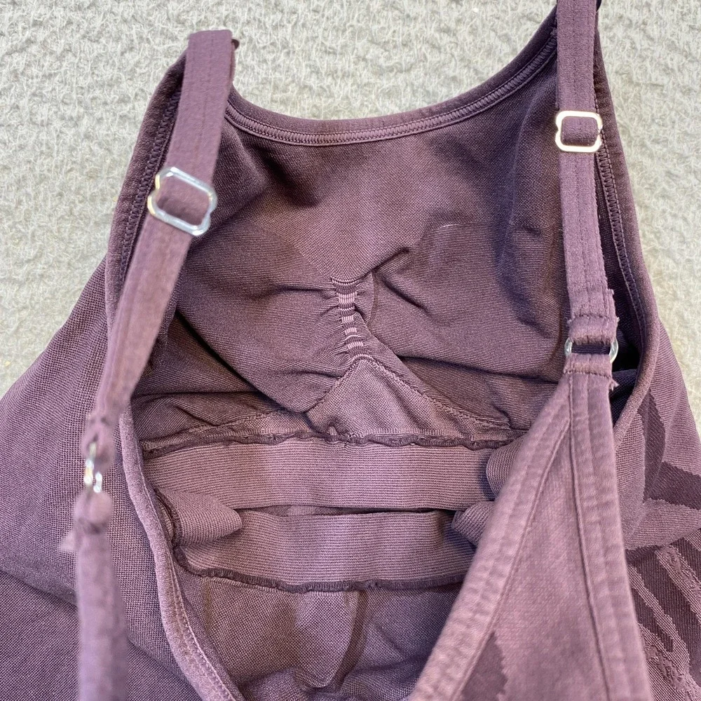 NUX Tank Top Womens Medium‎ Purple Zebra Racerback Built In Bra Made in USA